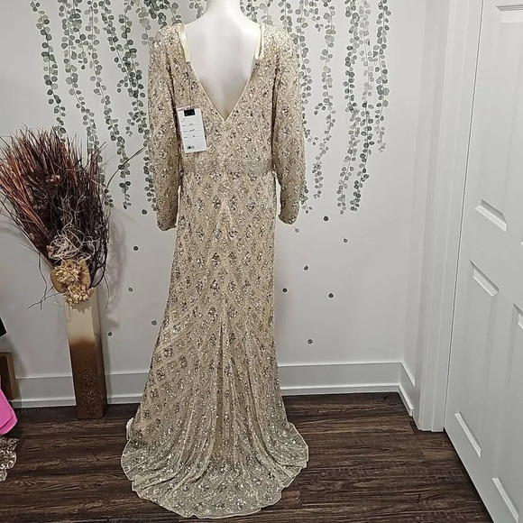 Mac Duggal GEOMETRIC EMBELLISHED EVENING GOWN Sz 16 - Picture 8 of 12